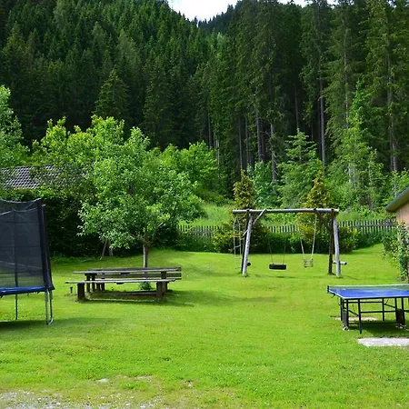 Pensjonat Landhaus Bernhofer *