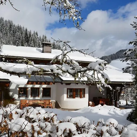 Guest house Landhaus Bernhofer *