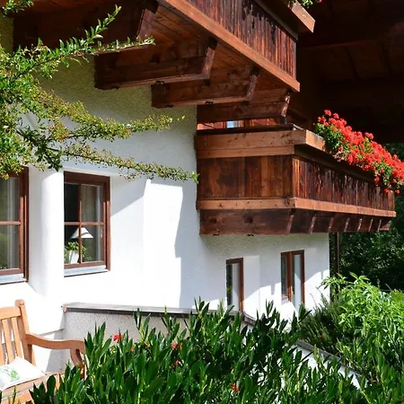 Guest house Landhaus Bernhofer